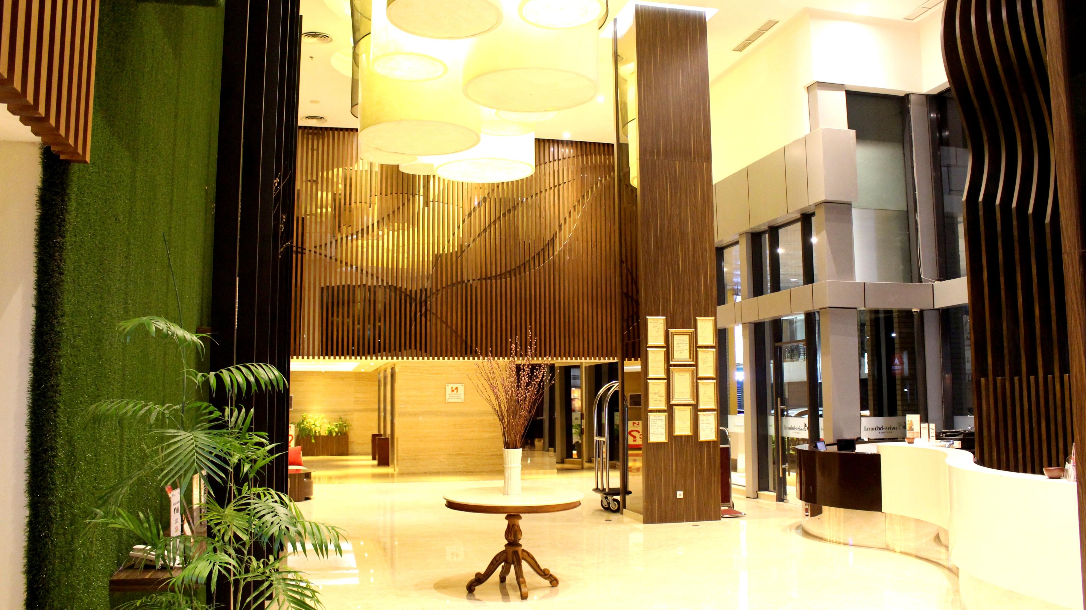 Swiss-Belhotel Cirebon Exterior foto